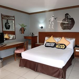 Queen Room