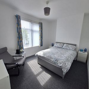 Private Room On Donegall Road In Central Belfast